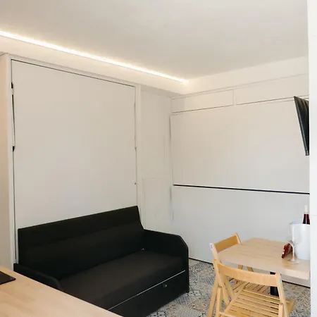 Graciano Harbor's Light Apartman *